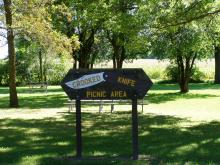 Sign to the Crooked Knife Picnic Area.