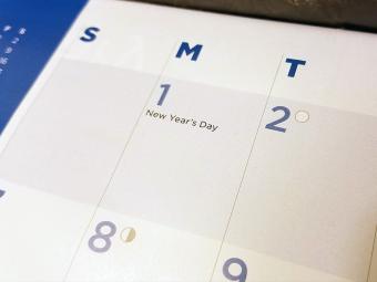Calendar showing Monday Janaury 1.