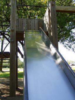 Slide located near the shelter.